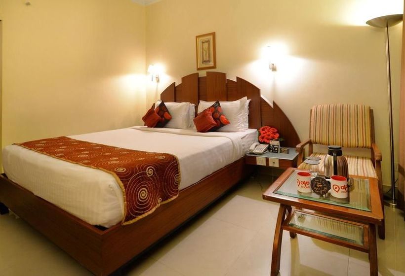 Hotel Oyo Premium Somajiguda 5