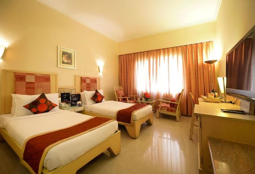 Hotel Oyo Premium Somajiguda 7