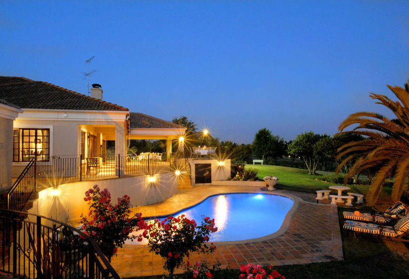 Pensión Amber Rose Country Estate