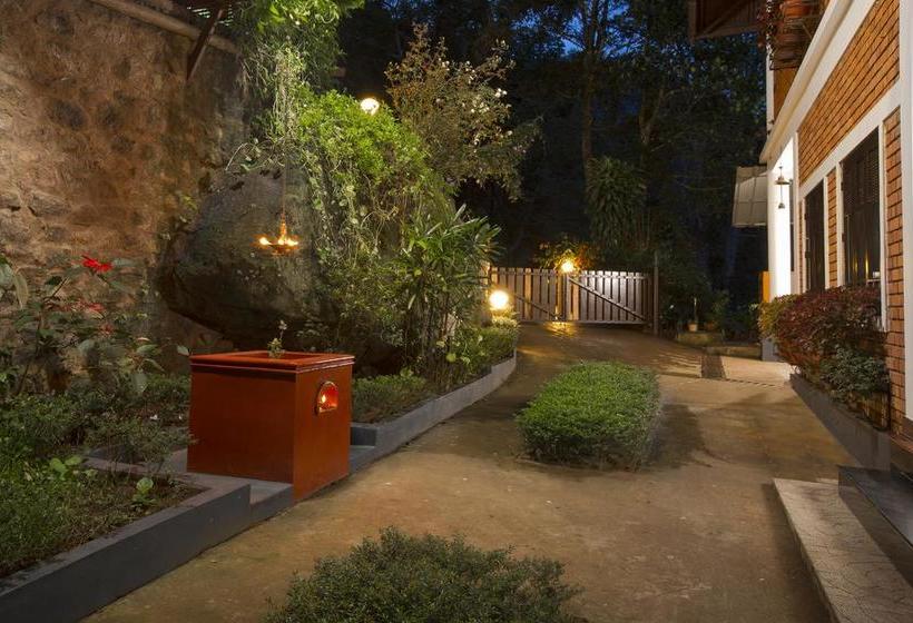 Hotel Madhumanthra Resort 9