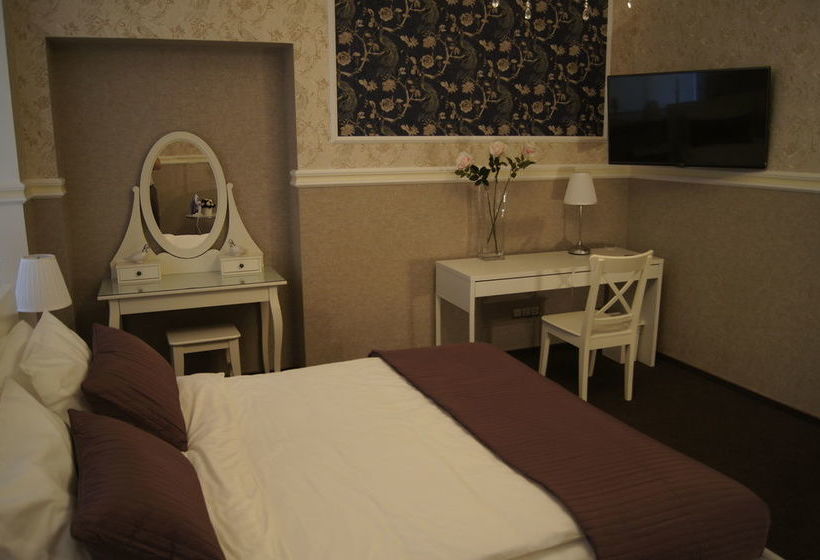 Hotel Griboedov House 17