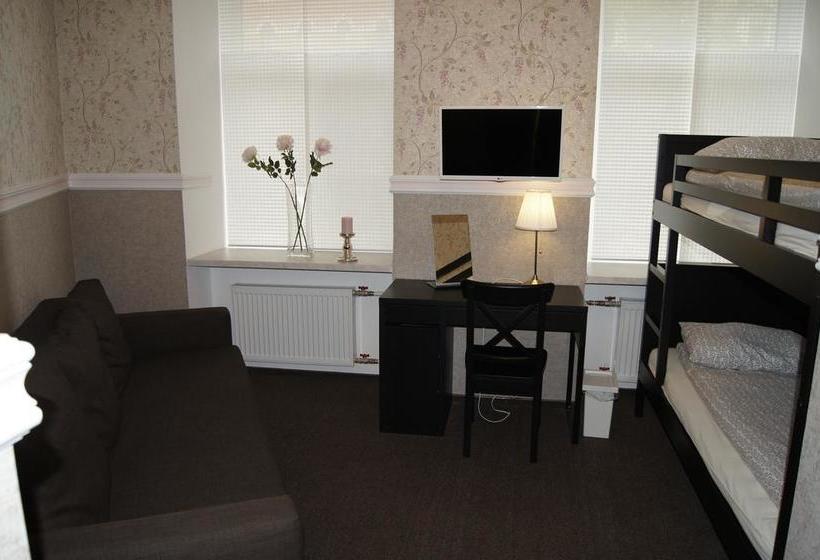 Hotel Griboedov House 2