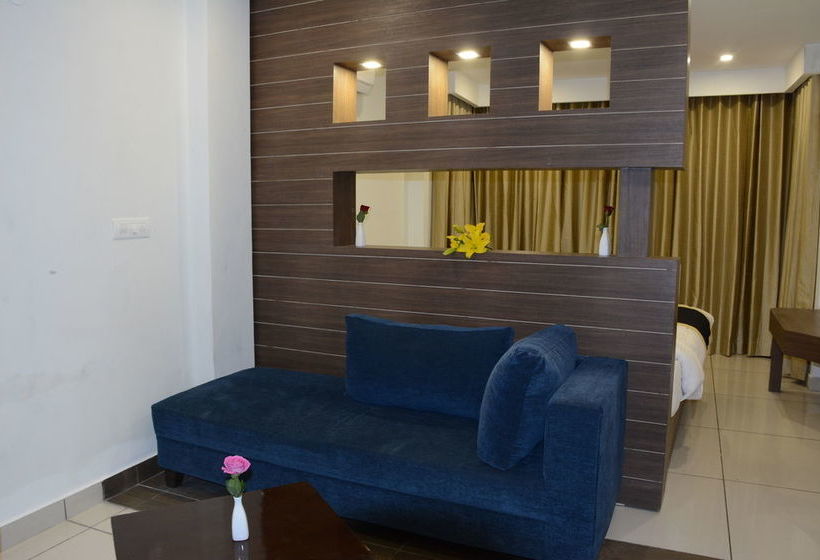 Hotel The Exotica 13