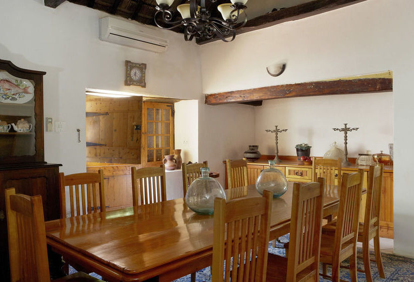 Pension Yellow Aloe Guesthouse 12