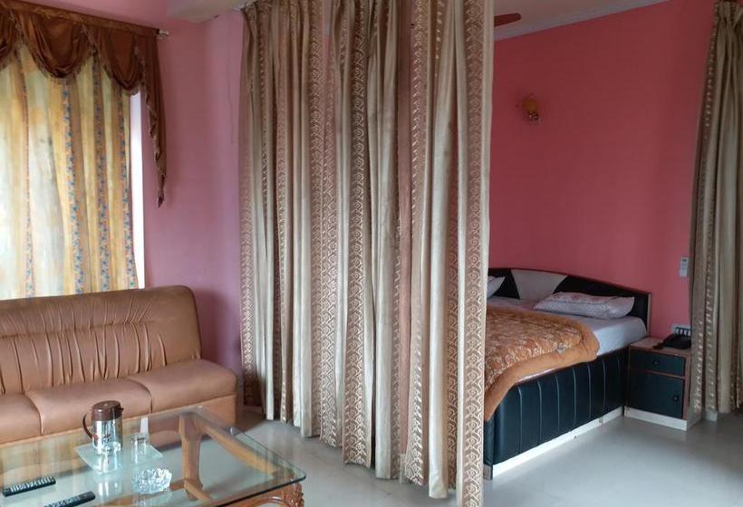 Hotel Bhandari Swiss Cottage 11