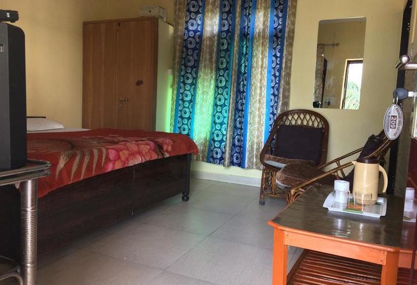 Hotel Bhandari Swiss Cottage 9