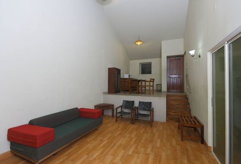 Hotel Oyo Premium Convent Road Fire Station 1