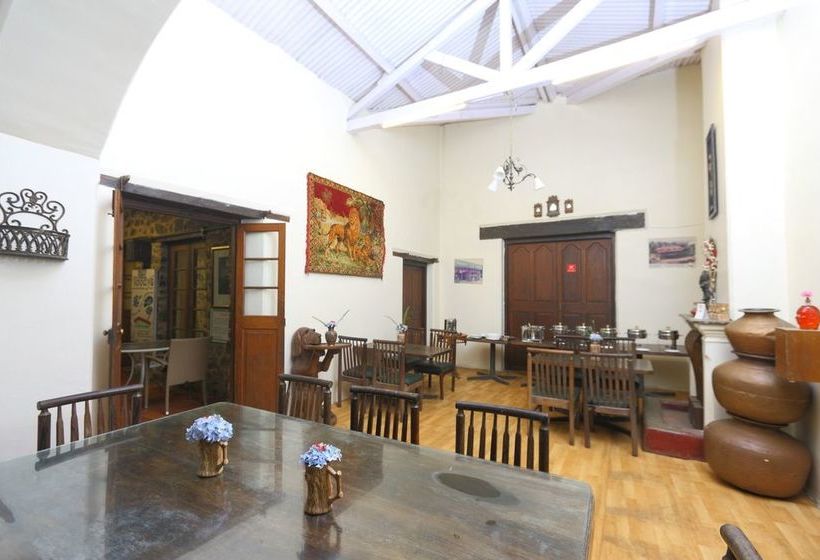 Hotel Oyo Premium Convent Road Fire Station 14