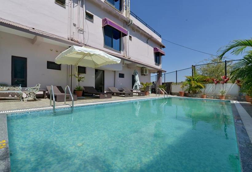 Hotel Oyo Rooms C Road Paota 1