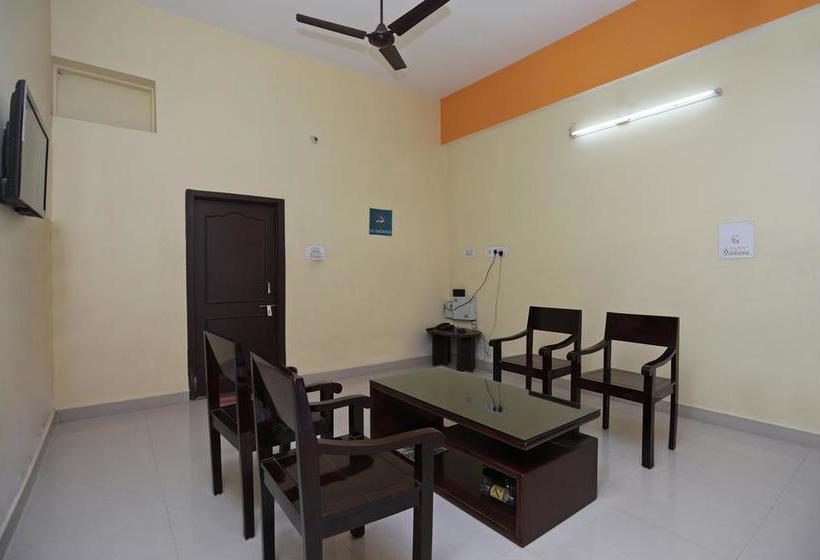 Hotel Oyo Rooms C Road Paota 11