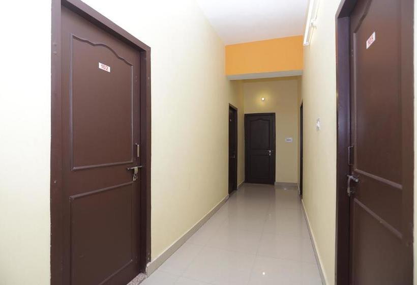 Hotel Oyo Rooms C Road Paota 4