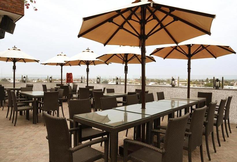 Hotel ZO Rooms Iconic Panchkula Sector 11 16