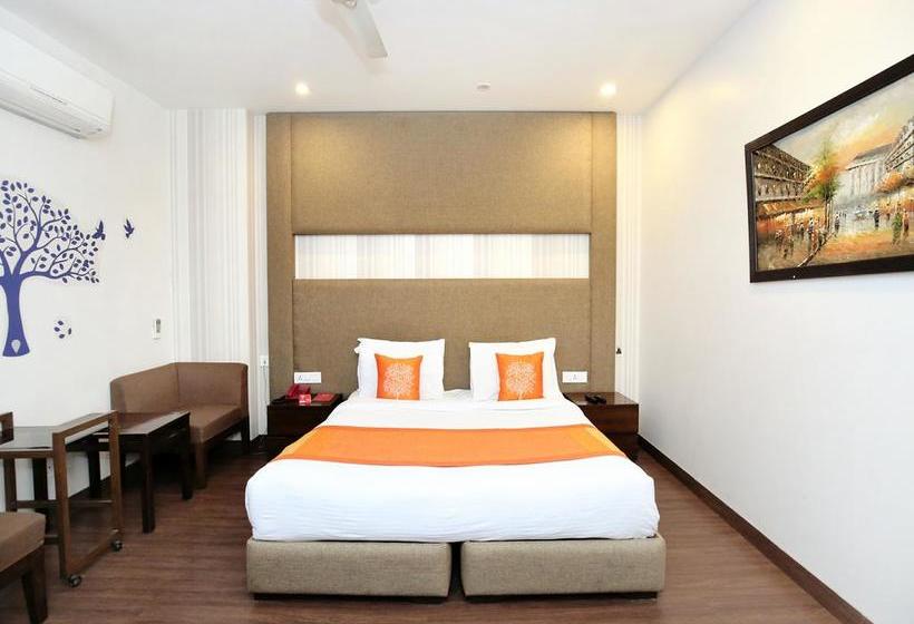 Hotel ZO Rooms Iconic Panchkula Sector 11 3
