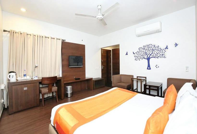 Hotel ZO Rooms Iconic Panchkula Sector 11 4