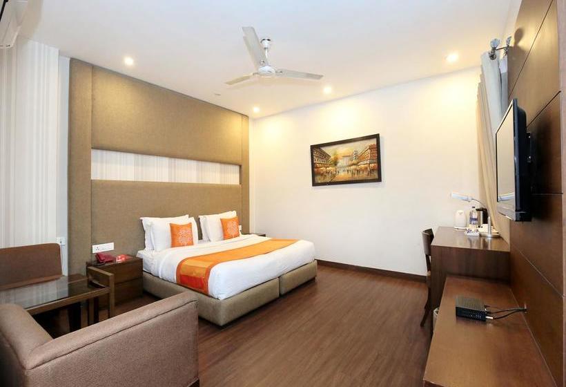 Hotel ZO Rooms Iconic Panchkula Sector 11 5