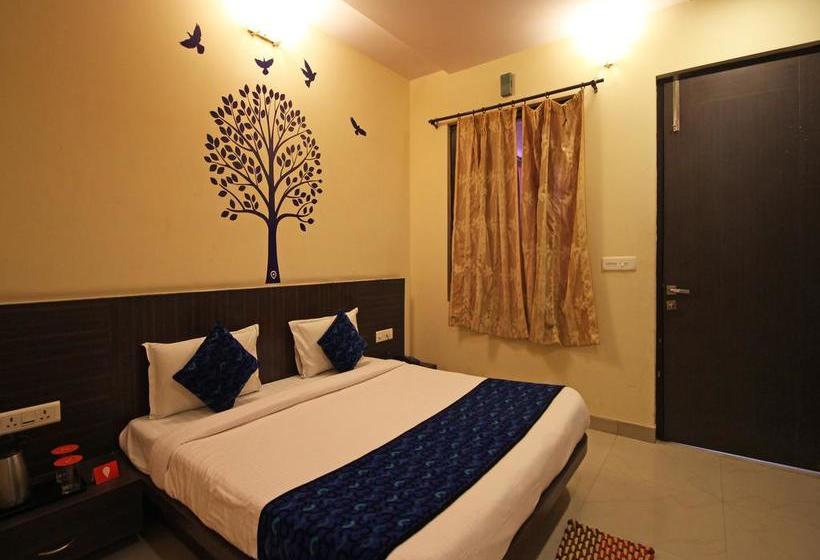 Hotel Oyo Rooms Junction Road Mathura 6