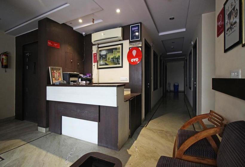 Hotel Oyo Rooms Junction Road Mathura 8