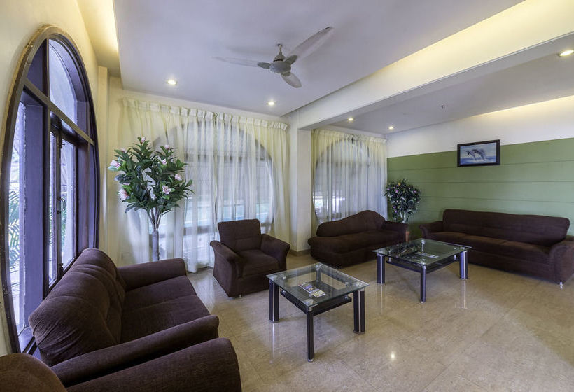 Hotel Treebo Green Park 14