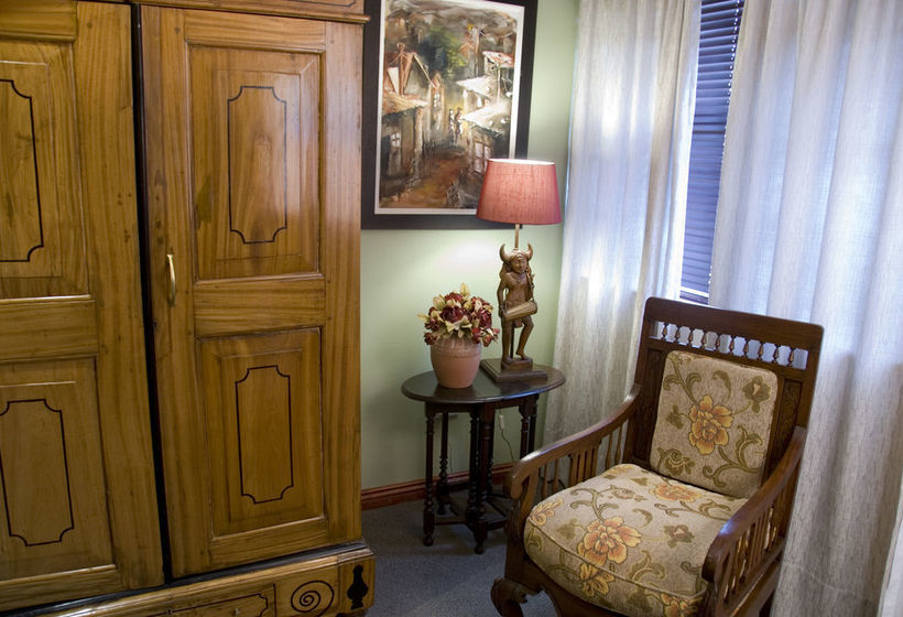 Pension The Crown Guest House 14