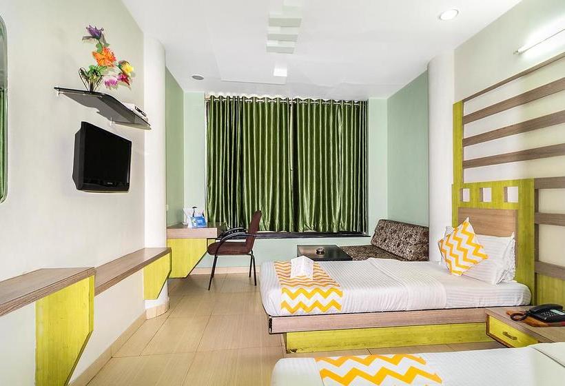 Hotel Zo Rooms Navrangpura 10