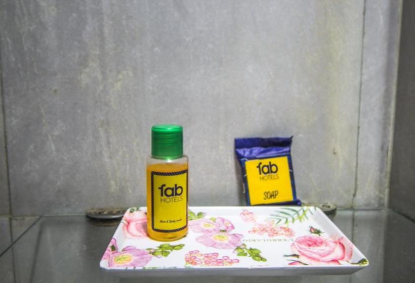 Hotel Zo Rooms Navrangpura 15