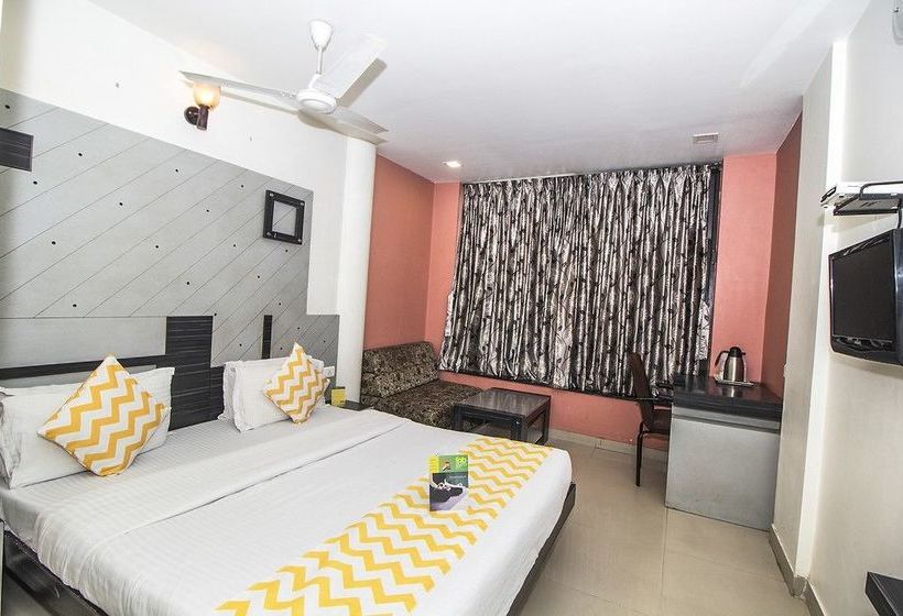 Hotel Zo Rooms Navrangpura 17