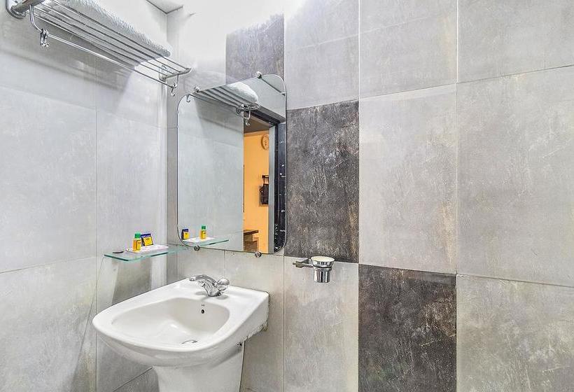 Hotel Zo Rooms Navrangpura 4