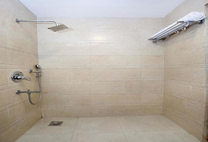 Hotel Zo Highland Inn Queens Road 12