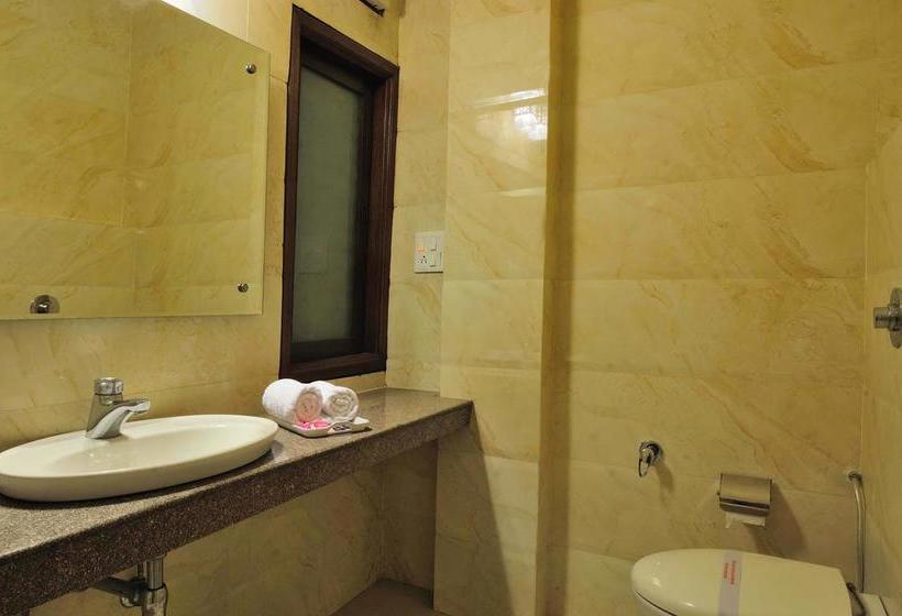 Hotel Zo Highland Inn Queens Road 13