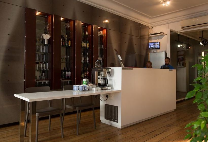 Daddy Long Legs Self Catering Apartments 1