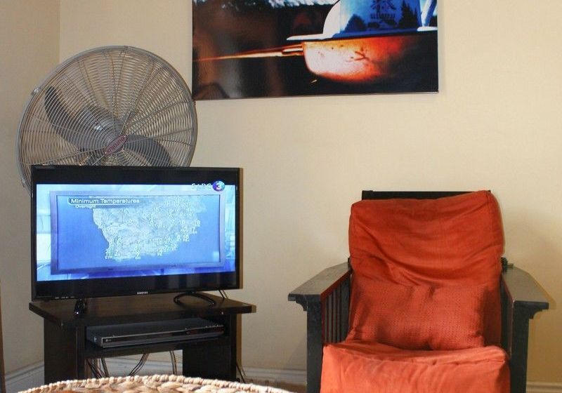 Daddy Long Legs Self Catering Apartments 10