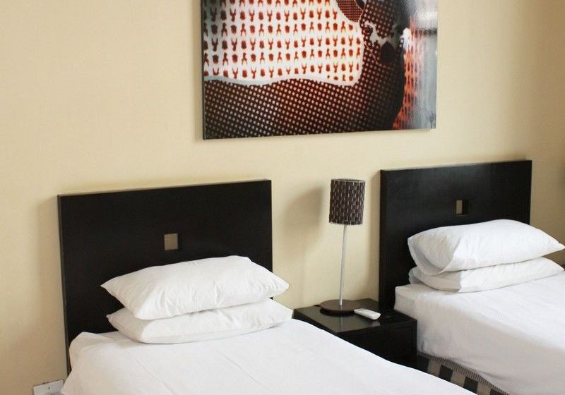 Daddy Long Legs Self Catering Apartments 2