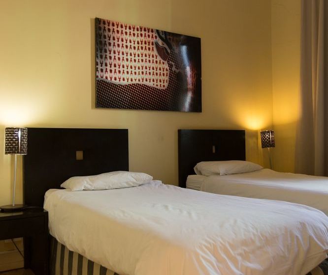 Daddy Long Legs Self Catering Apartments 4