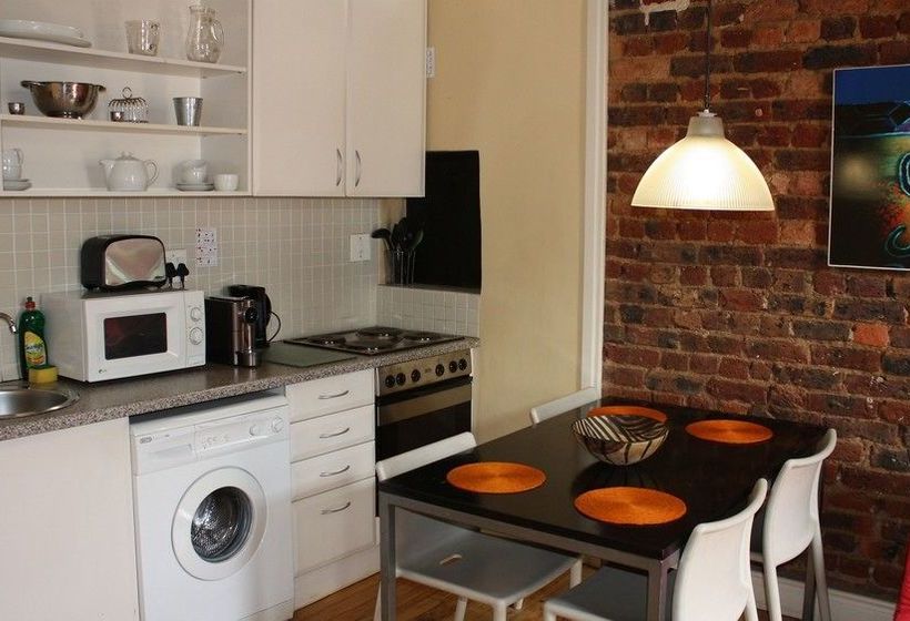 Daddy Long Legs Self Catering Apartments 8