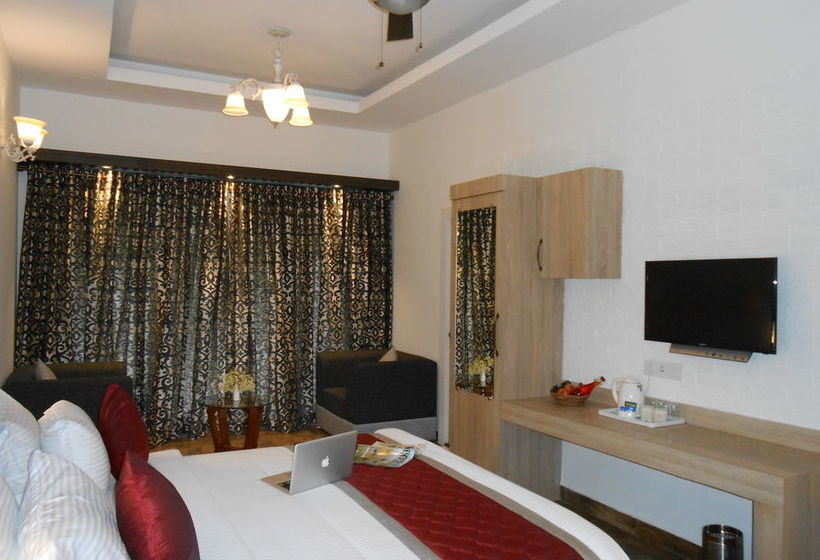 Hotel Tea Harvester Munnar 7