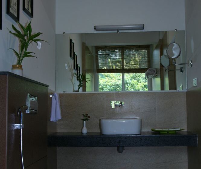 Hotel Tea Harvester Munnar 8