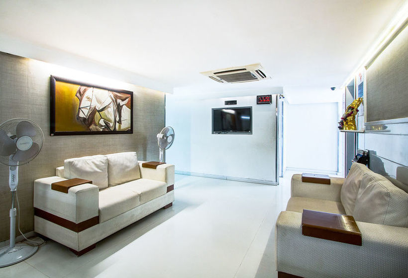 Hotel Zo Cherry Tree Palasia 18