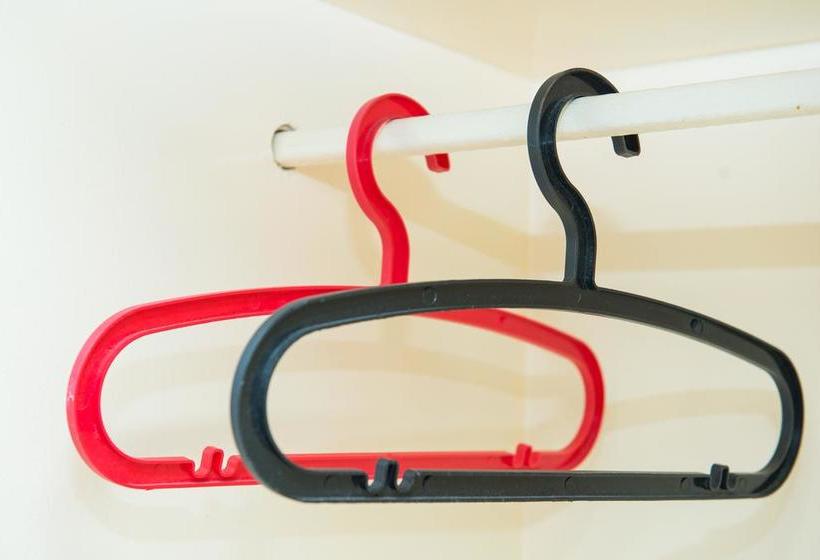 Pension Sleep Sheep Phuket Hostel 14