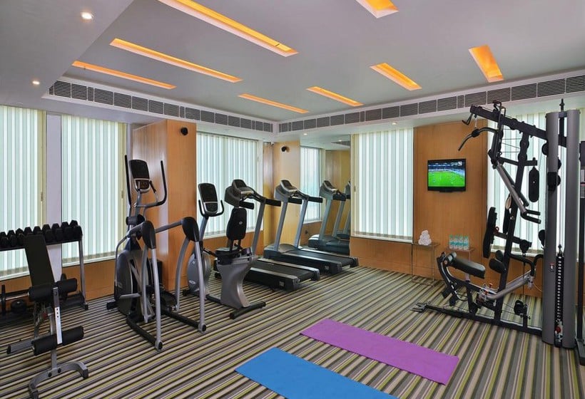 Hotel Crystal Sarovar Premiere Agra 9