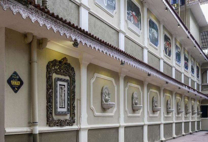 Hotel Oyo Premium Chapora Riverfront Villa