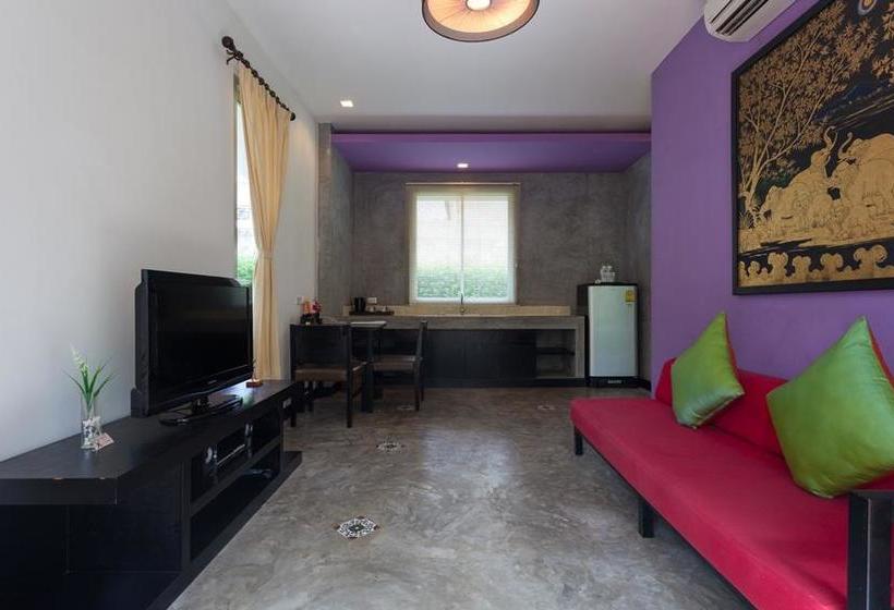 Resort The Signature Phuket 10