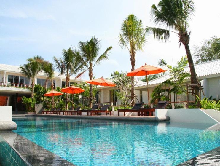 Resort The Signature Phuket 13