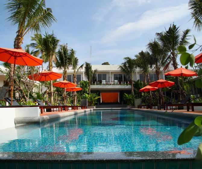 Resort The Signature Phuket 16