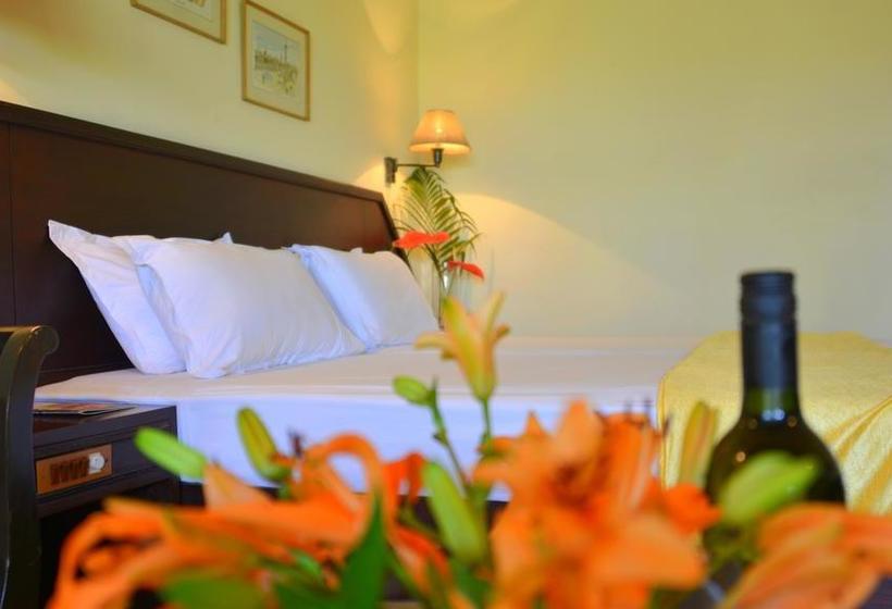 Hotel Kesarval Garden Retreat 4