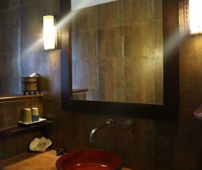 Hotel O.p. Bungalow 14