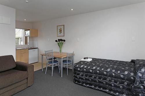 Motel Amalfi Riccarton Motor Lodge 9