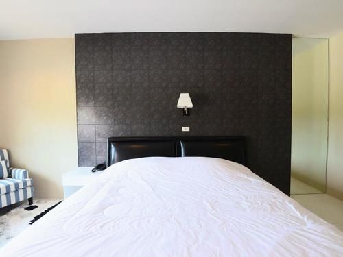 Highway Hotel Huahin 17