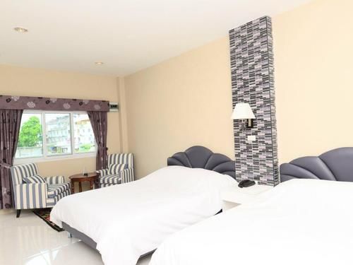 Highway Hotel Huahin 20