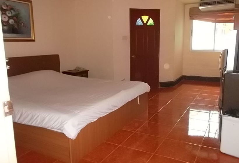 Highway Hotel Huahin 4