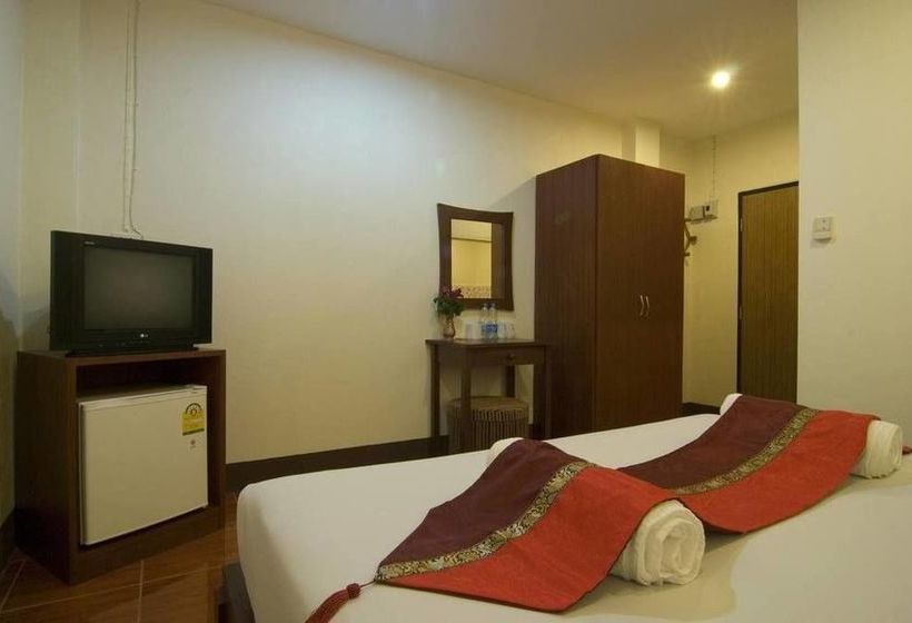 Khaolak Wandee Hostel 15